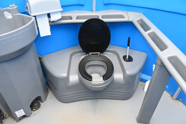 Portable Toilet Options We Offer in Warrenville, IL